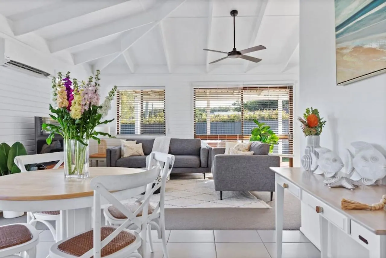 Pet Friendly Family Escape Villa Coolum Beach